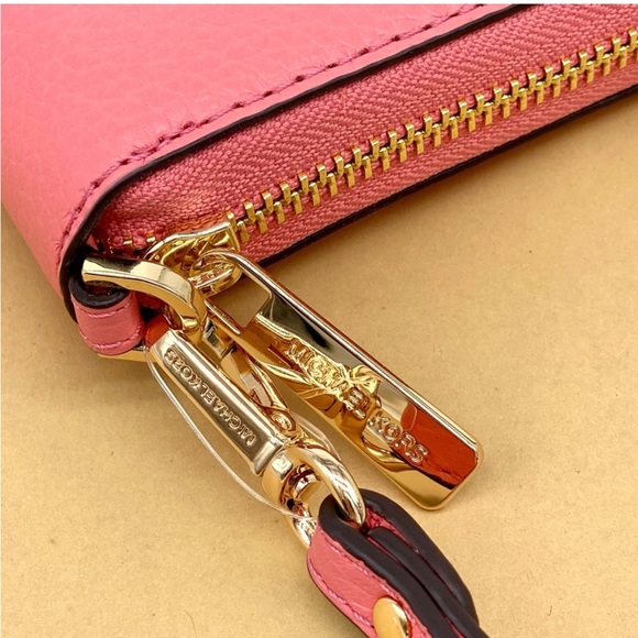 Michael Kors Large Continental Wallet Wristlet Tea Rose - Picture 8 of 10